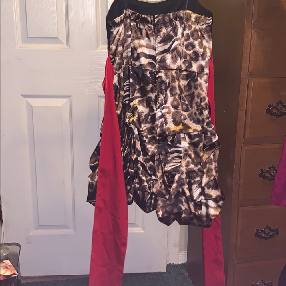 Dress - Picture 2 of 2